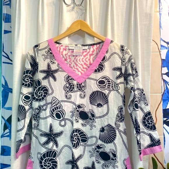Women’s Gretchen Scott Designs Tunic/coverup White Navy pink seahorse print XS - Picture 2 of 6